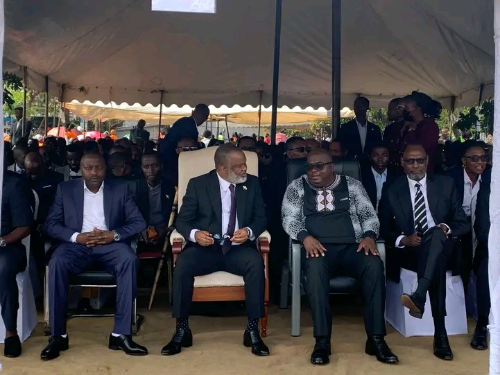 Goma : le coordonnateur Corneille Naanga et le Gouverneur Bahati Erasto honorent la mémoire de Mgr Faustin Ngabu