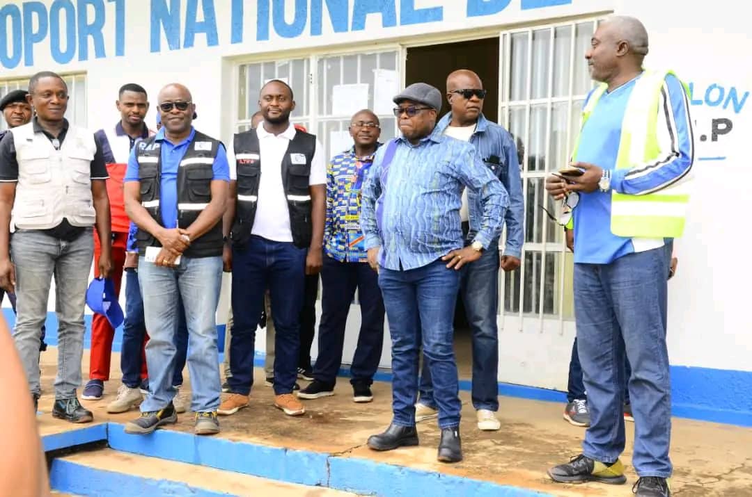 Tshikapa : Crispin Mukendi exige le démarrage immédiat des travaux après la suspension des vols à l’aéroport