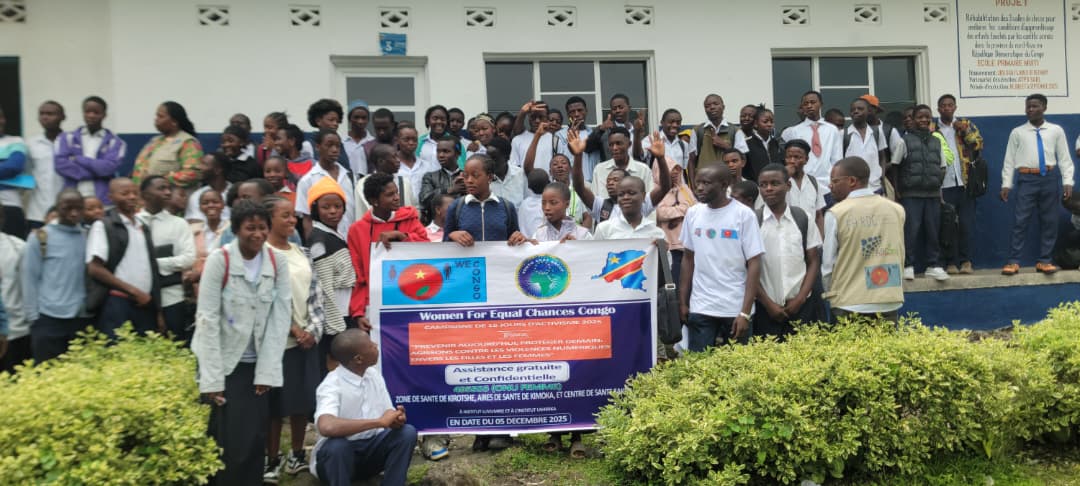 Kamuronza : À Kimoka, WEC-CONGO ASBL sensibilise les élèves de l’Institut LUVUMIRE contre les violences numériques