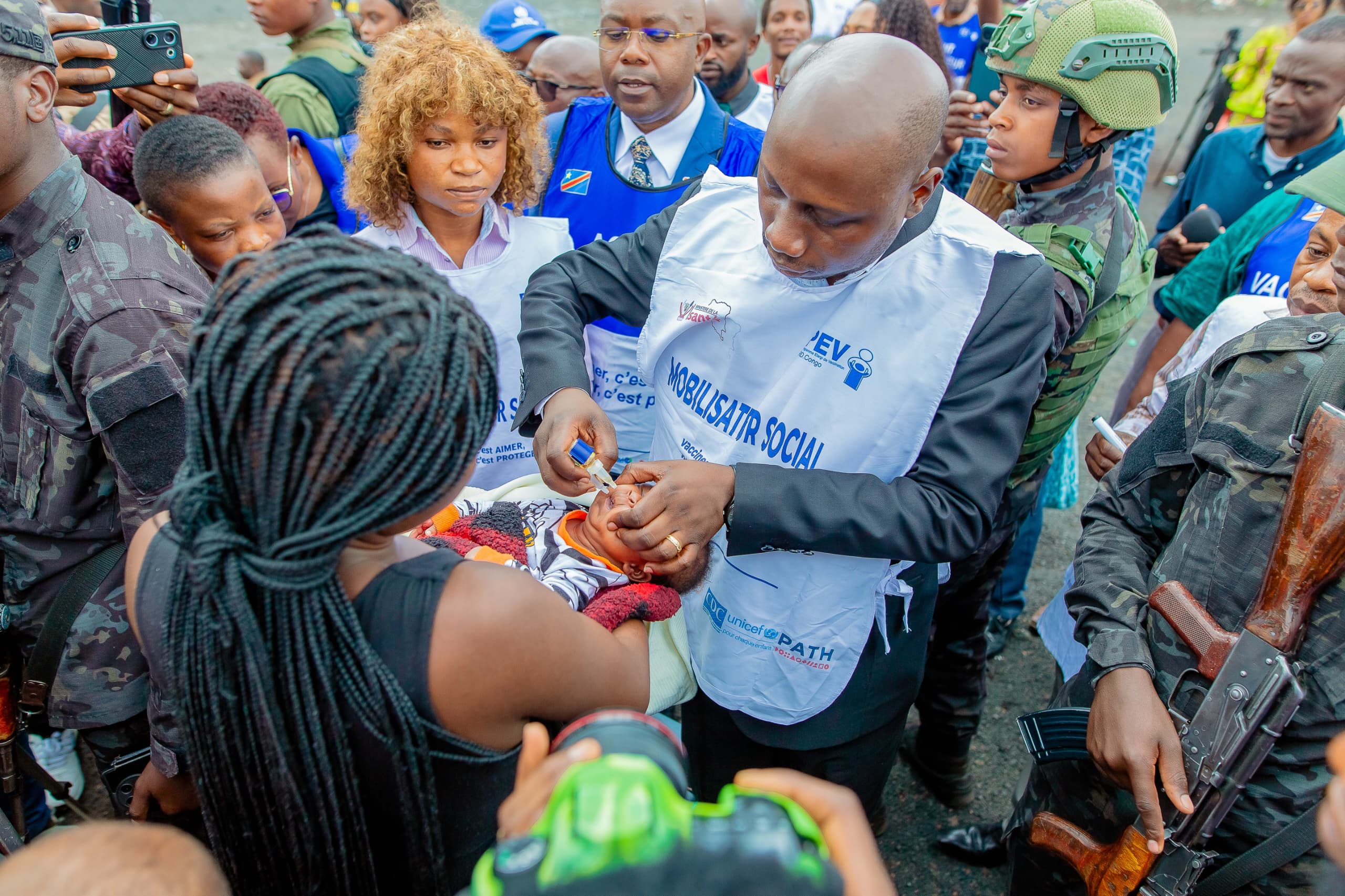 Deuxième phase de la campagne de vaccination contre la polio au Nord-Kivu : le Vice-Gouverneur Chadrack Amani donne le coup d’envoi
