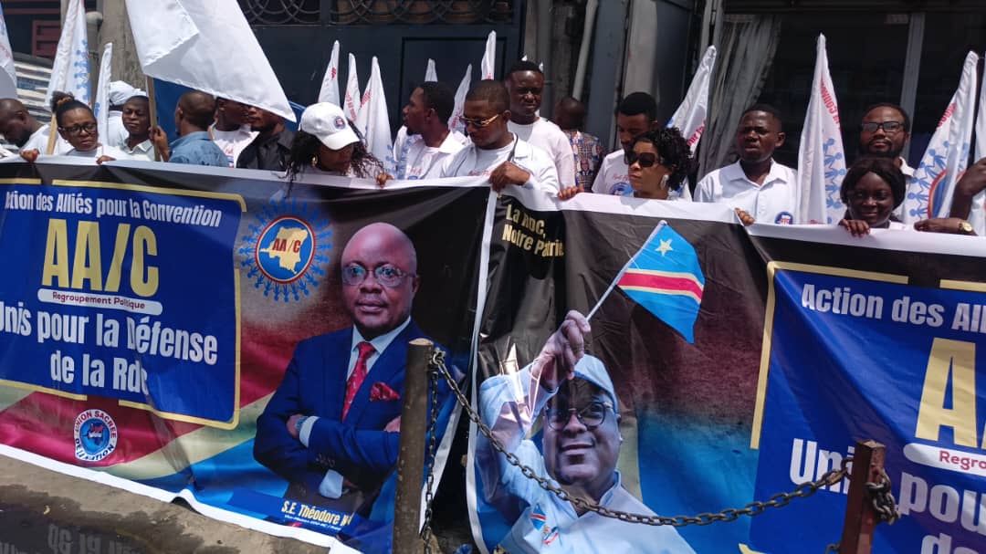 Marche nationale : l’AA/C de Théodore Kazadi Muayila affiche sa force et son engagement pour l’Union sacrée