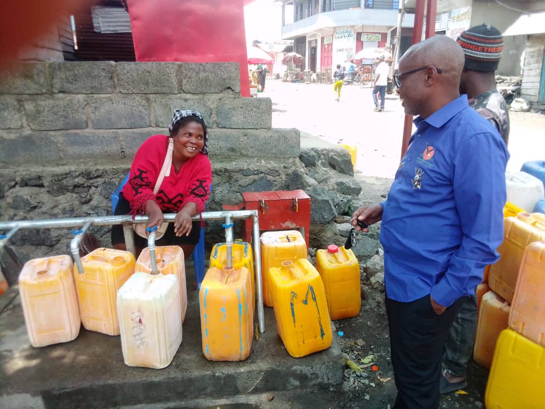 Goma : la REGIDESO installe de nouvelles bornes-fontaines dans la commune de Karisimbi pour améliorer l’accès à l’eau